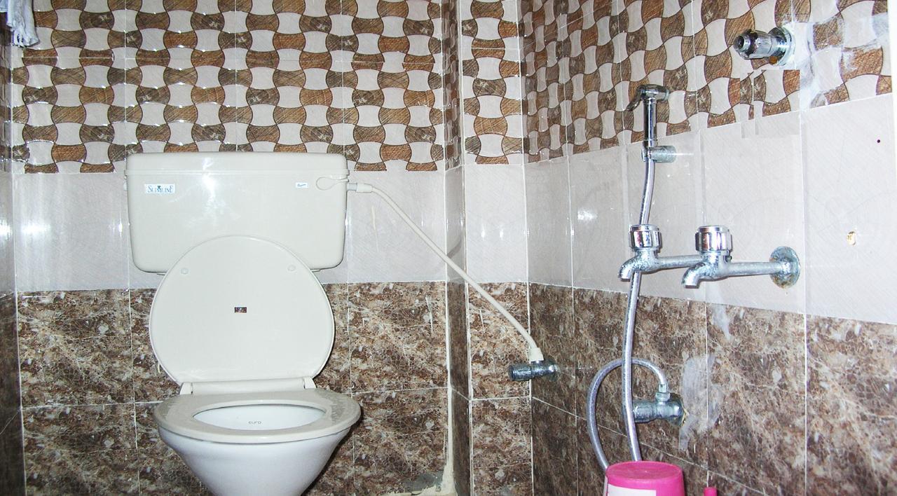 Отель Sbs Residency Tirupati Renigunta Номер фото