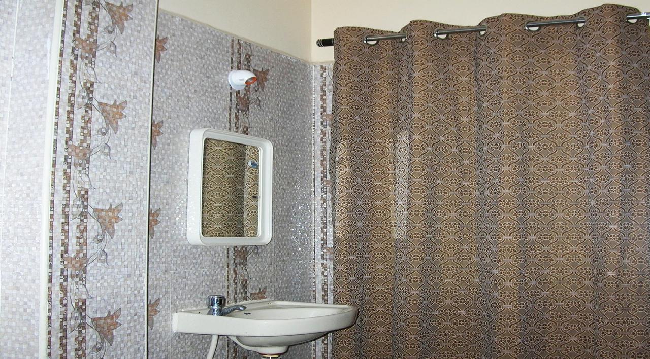 Отель Sbs Residency Tirupati Renigunta Номер фото